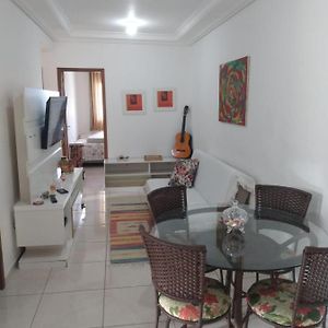 Apartamento 3 quartos em Condomínio bem localizado